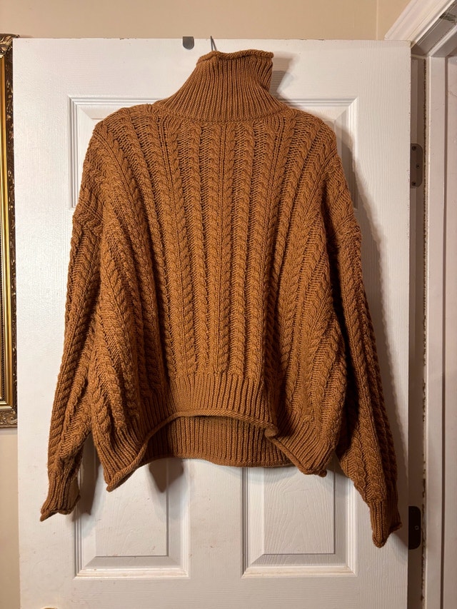 H&M Chunky Cable-Knit Turtleneck Sweater – Heavy Knit (XL)