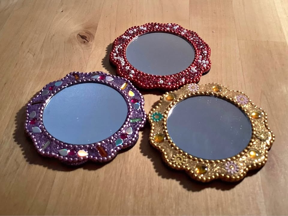 Makeup mirrors