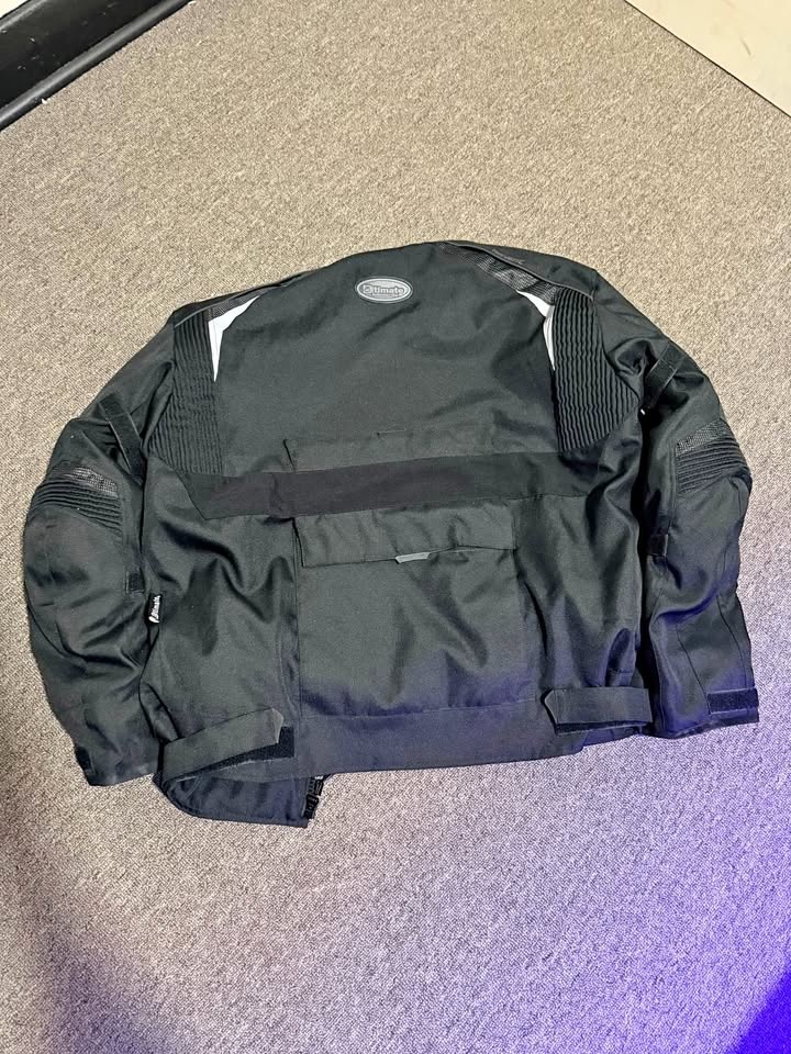 Motorcycle jacket