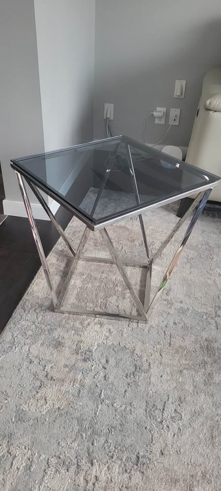 Glass Tables 🥕 - photo 3