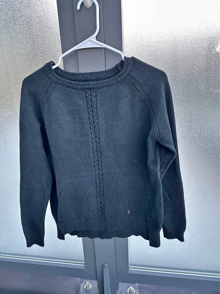 Women sweater - size S