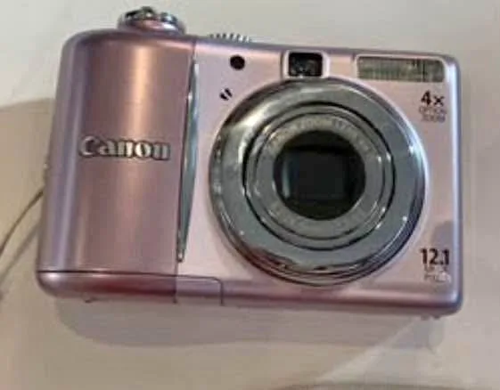 Canon Powershot SD1100 IS camera thumbnail