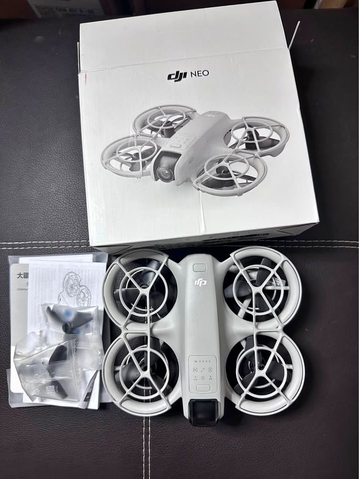 Dji Neo