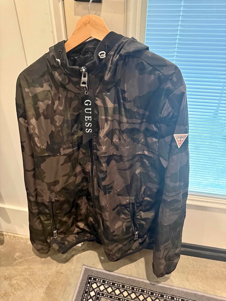 Guess Camo Windbreaker (Jacket)