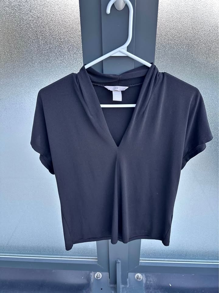 Women’s top - size s