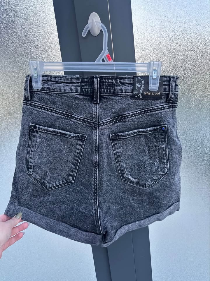 Women denim shorts size 6 / 36 EUR - photo 3