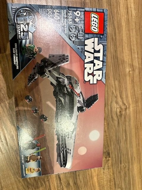 Lego 75383 - Darth Maul's Sith Infiltrator - BNIB