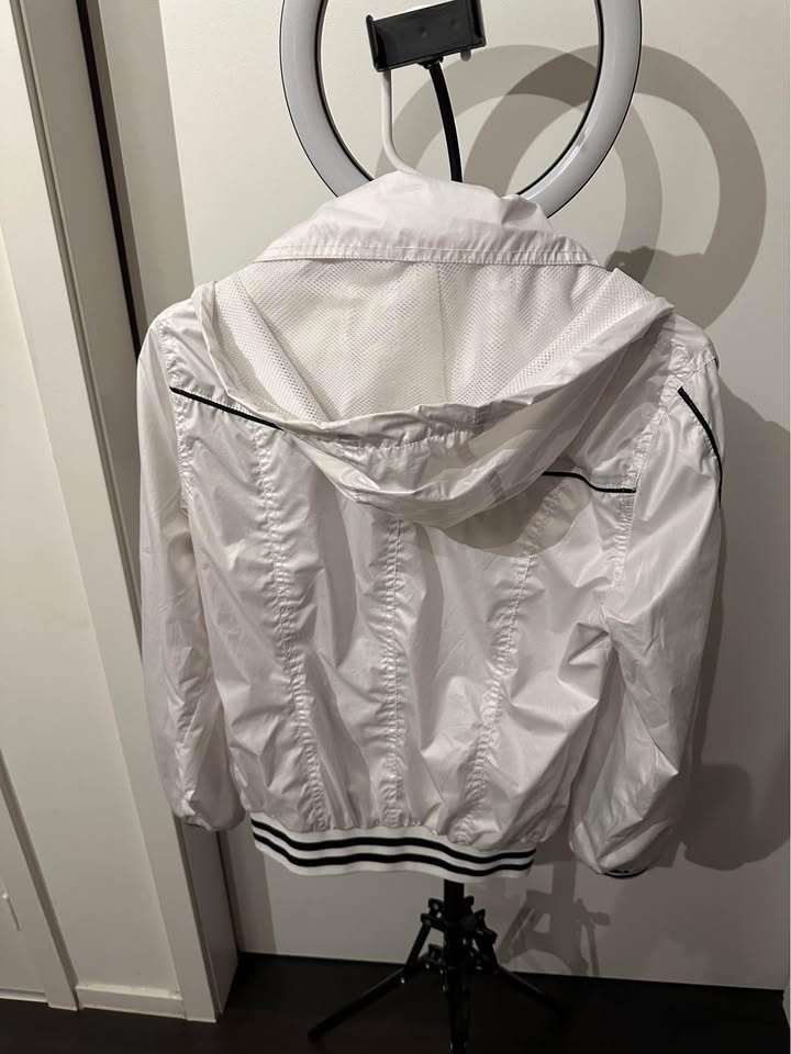 Women’s sports and casual jacket with a hood - size S - photo 2