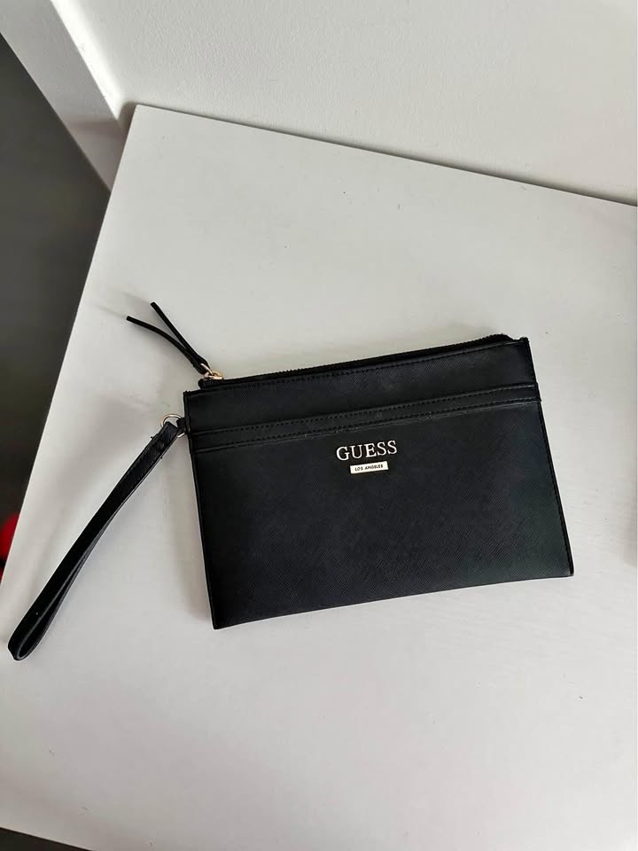 Guess Clutch purse