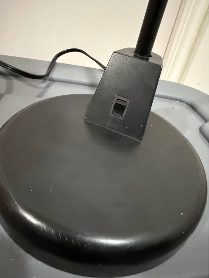 Medium sized lamp - photo 4