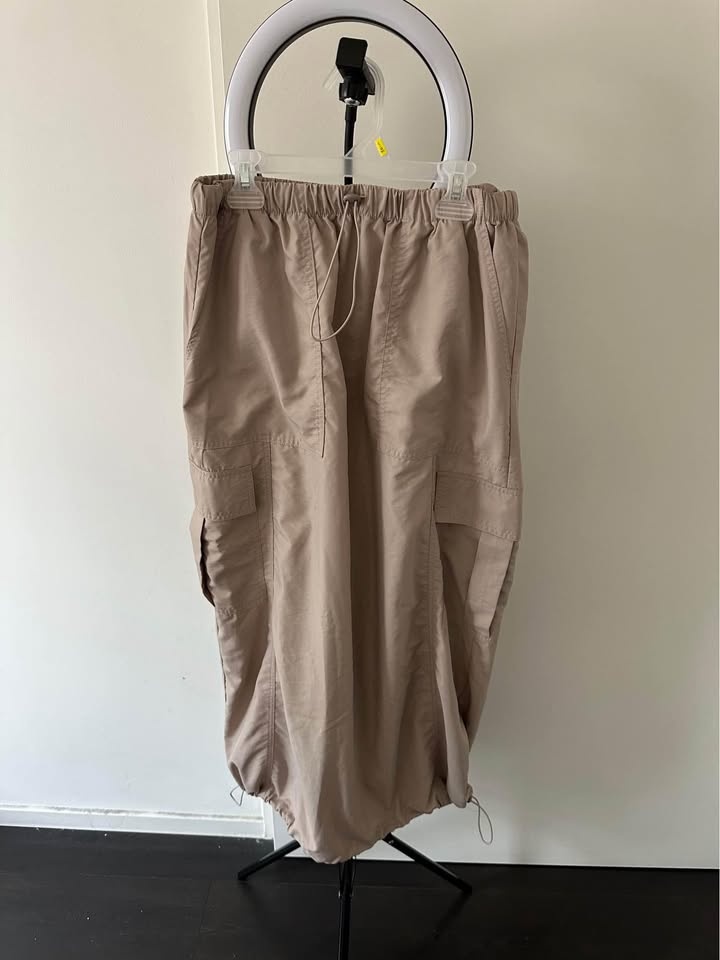 Never worn Parachute skirt long - fits both size M and L