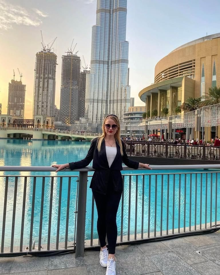 Women’s wrap top - bought in Dubai - small size - photo 2