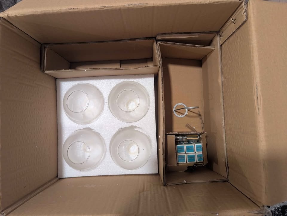 ✨ Ocean Drive Semi-Flush Mount Light Fixture – Like New! ✨ - photo 3