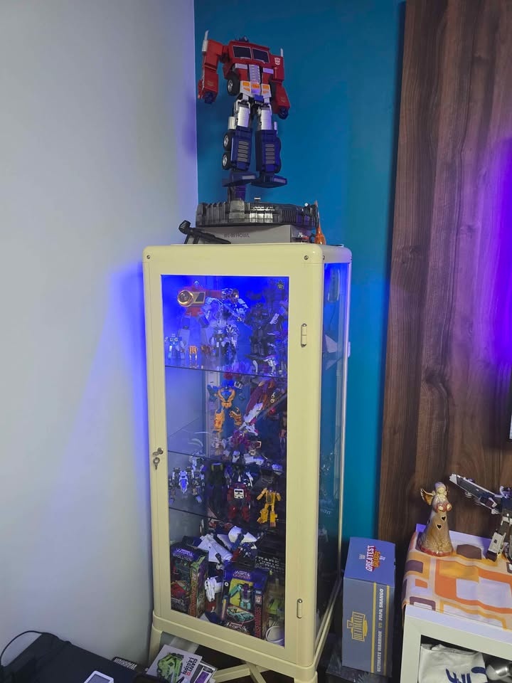 Ikea Fabrikor Display Cabinets - Updated Jan 7th, 2026 - photo 5