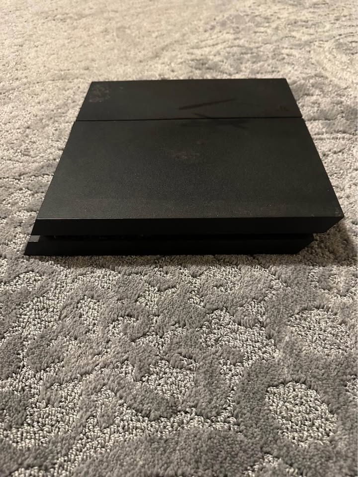 PS4 2nd generation - photo 5