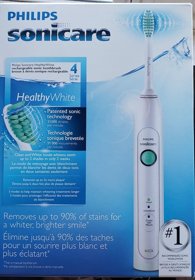 Philips Sonicare Electrical Toothbrush with extra Brush Heads