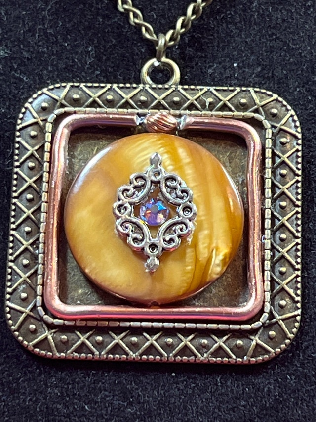 Bronze-Tone Filigree Necklace - photo 2