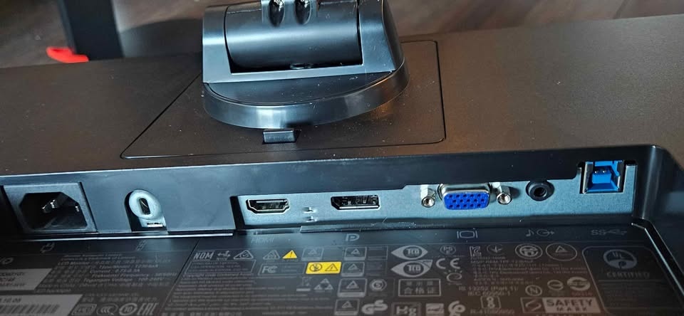 Lenovo T23i-10 Monitors (Two available) - photo 3
