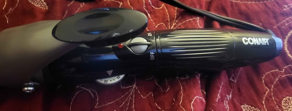 Conair 1.5 inch Curling Iron - photo 3