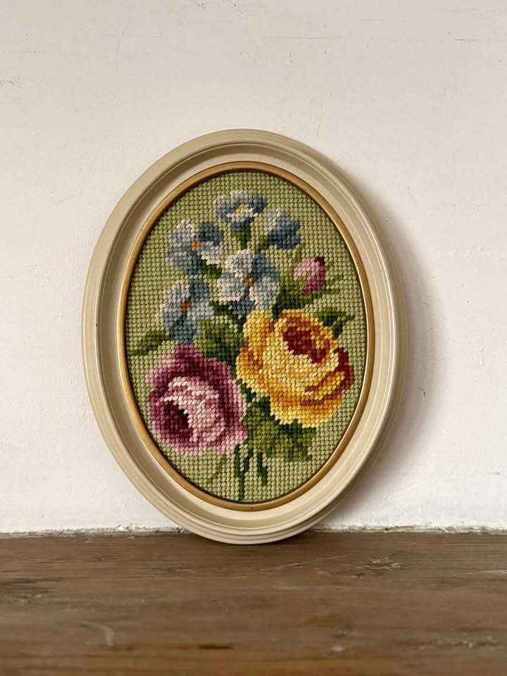 Vintage Framed Floral Needlepoint – Oval Wood Frame Wall Decor