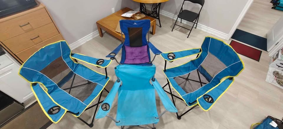 Ozark Trail Camping Chairs – 4 Chairs + Pillow - photo 3