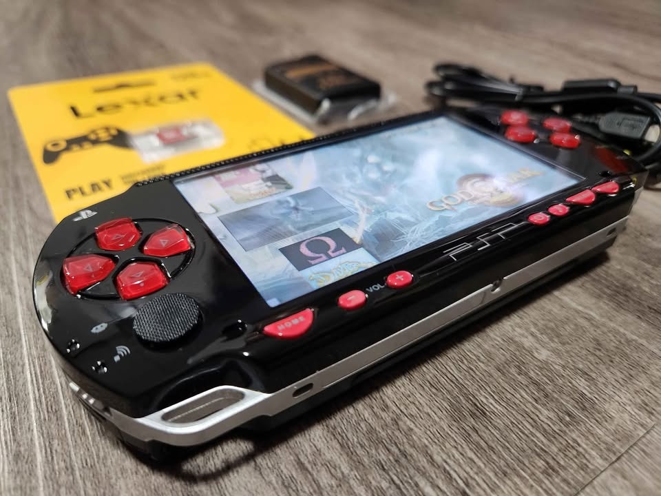 PSP 1000 – Custom Red & Black – Fully Loaded - photo 2