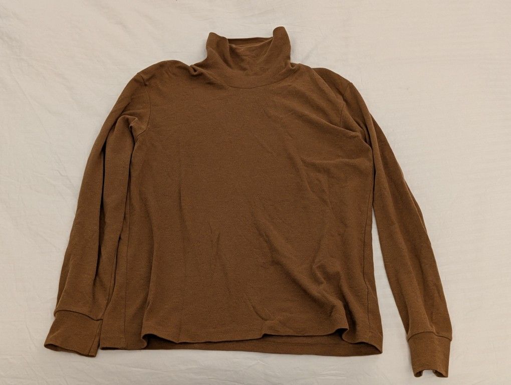 Yellow Mustard Color Uniqlo Men's Turtleneck Size Medium