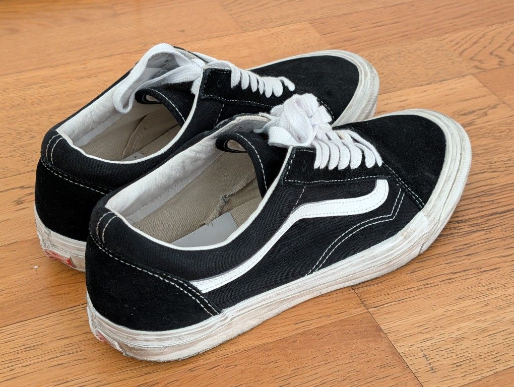 Vans Vault Old Skools Size 10.5