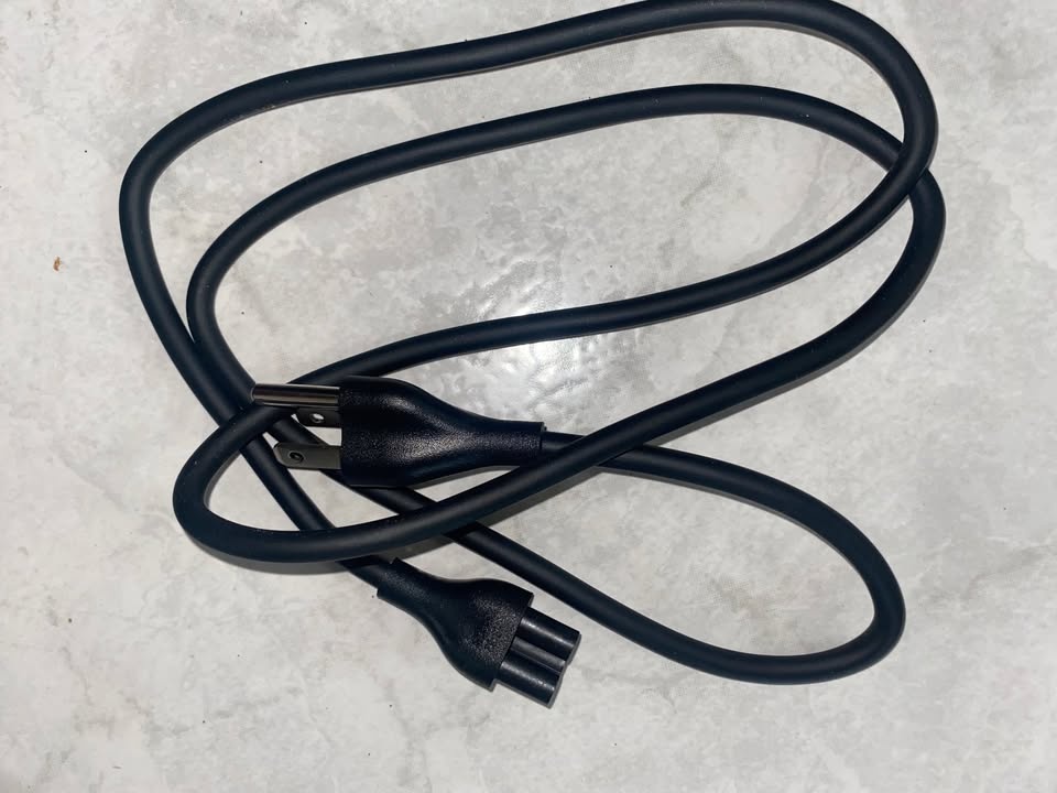 130W USB C Laptop Charger - photo 3