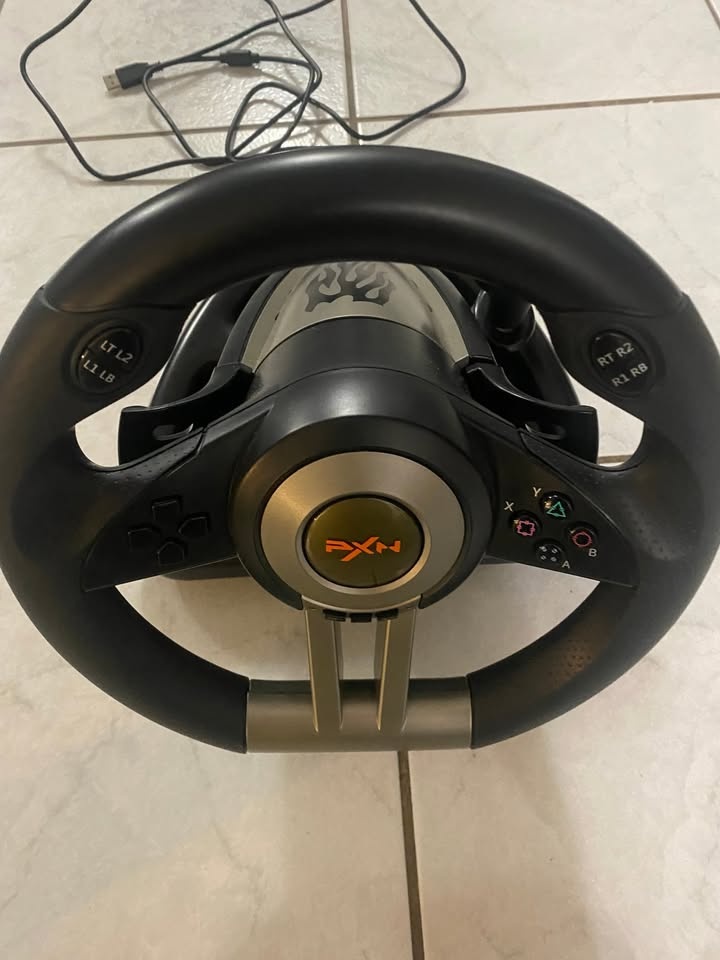 PXN Gaming steering wheel (compatible for most devices)