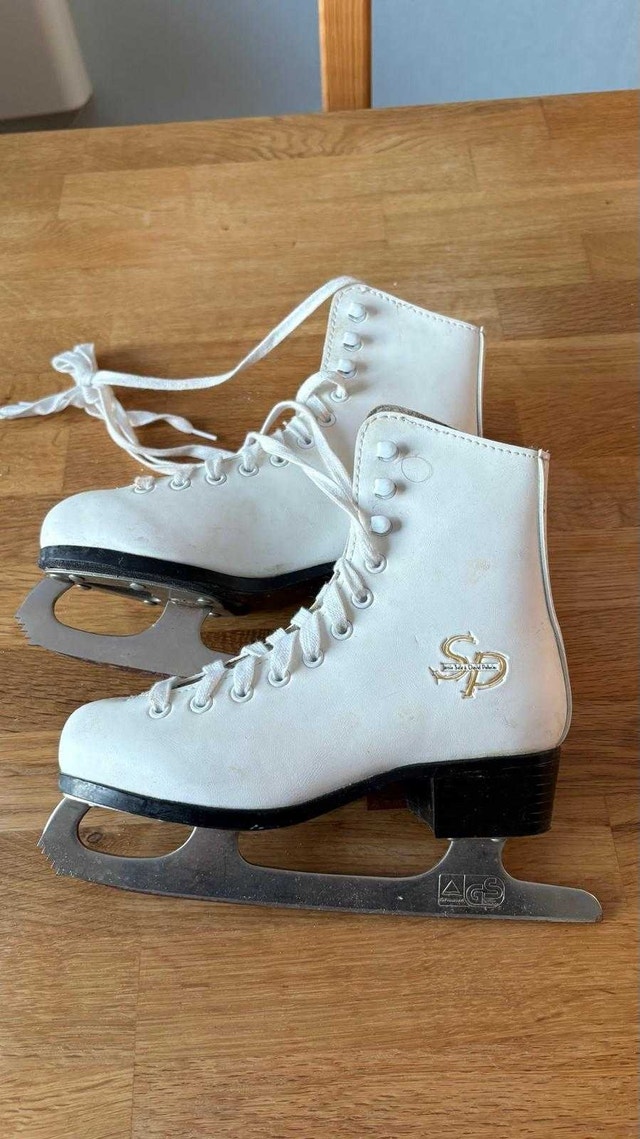 CCM Figure skates for kids size 1