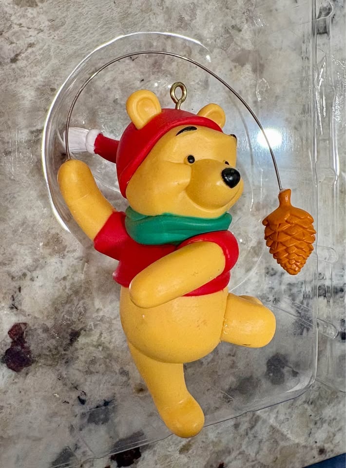 Winnie the Pooh - Alderbrook Christmas Ornament - photo 3