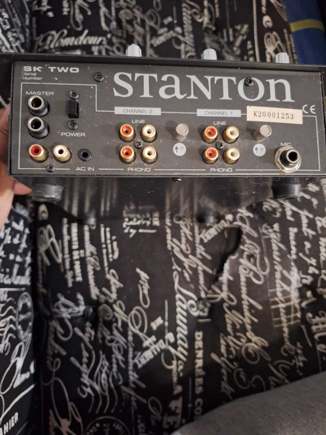 Stanton SK Two Professional Mixer - No Plug - photo 3