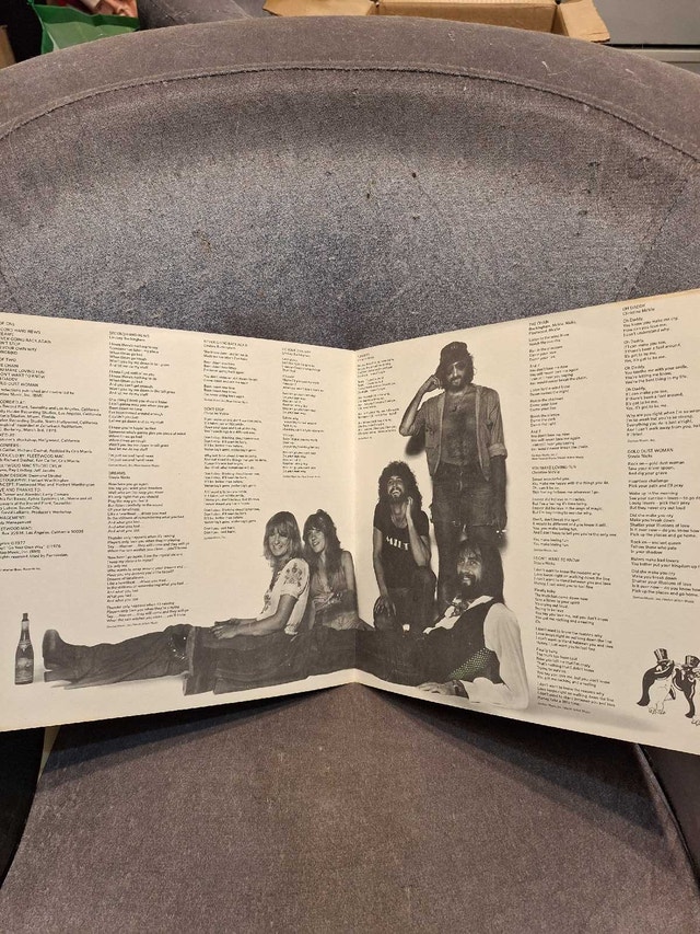 Fleetwood Mac Rumors LP Canadian Pressing 1977 VG+ In Shrink - photo 4