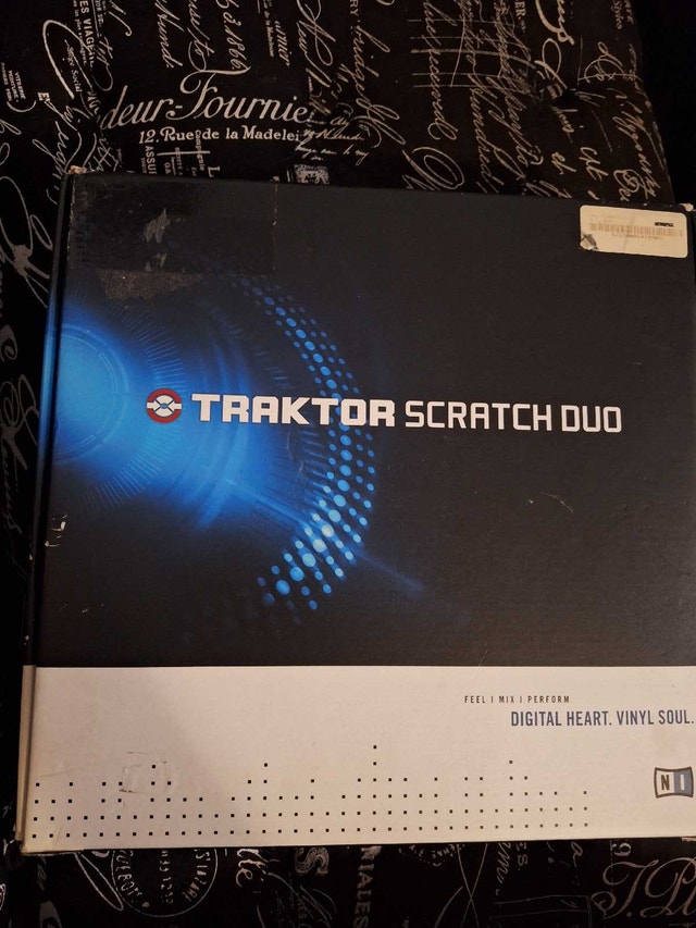 Native Instruments TRAKTOR SCRATCH DUO