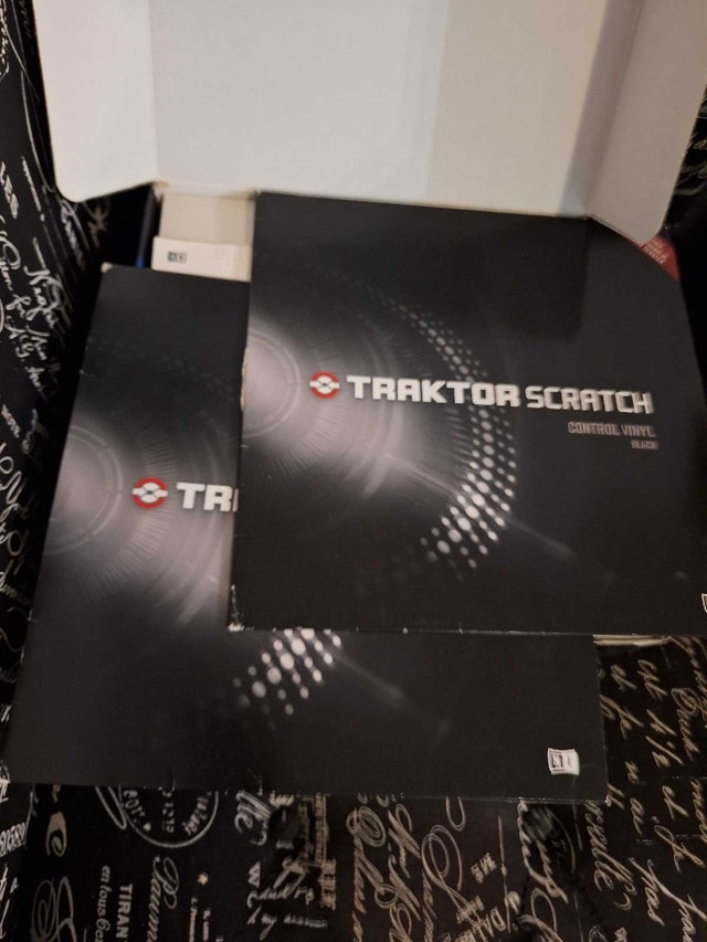 Native Instruments TRAKTOR SCRATCH DUO - photo 3