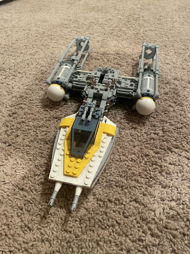 Lego Star Wars y wing space ship
