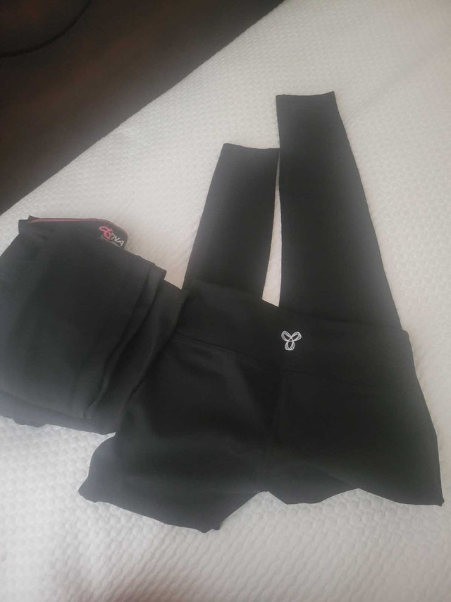 tna aritzia leggings 3 pairs