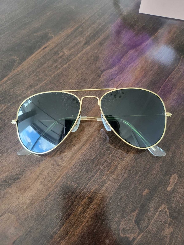 Ray ban aviator sunglasses