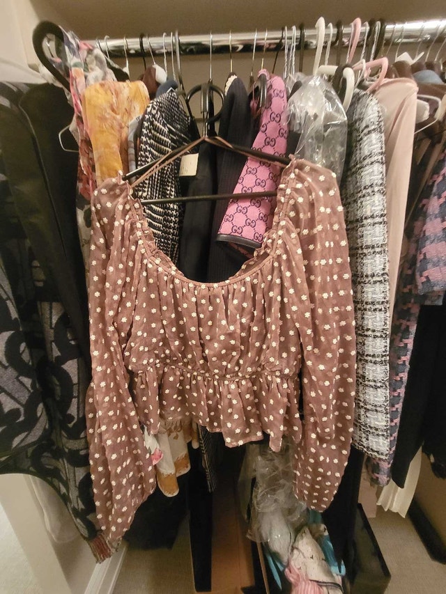 2 lace blouses  honey brand - photo 4