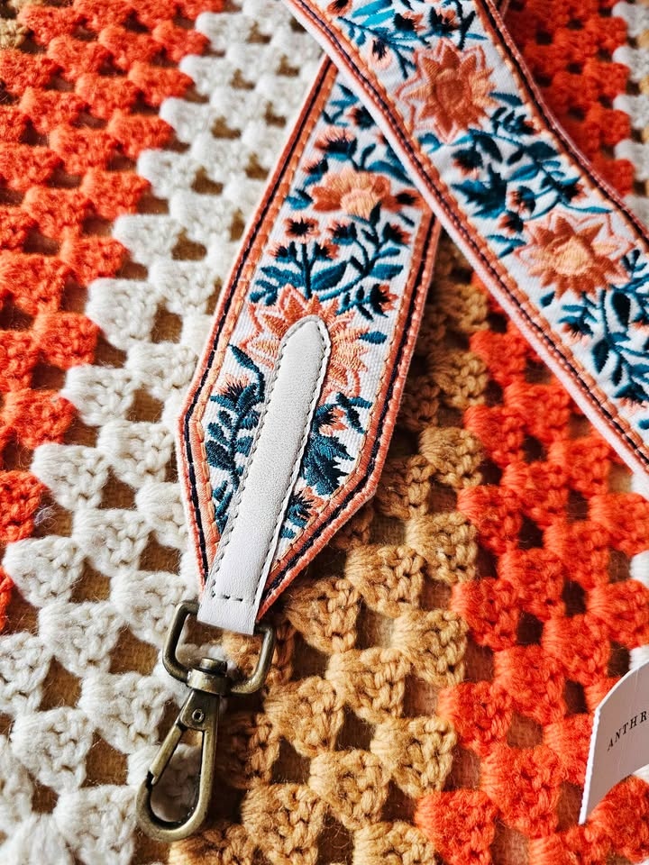 Brand New Anthropologie Floral Embroidered Bag Strap Madeline Bo - photo 4