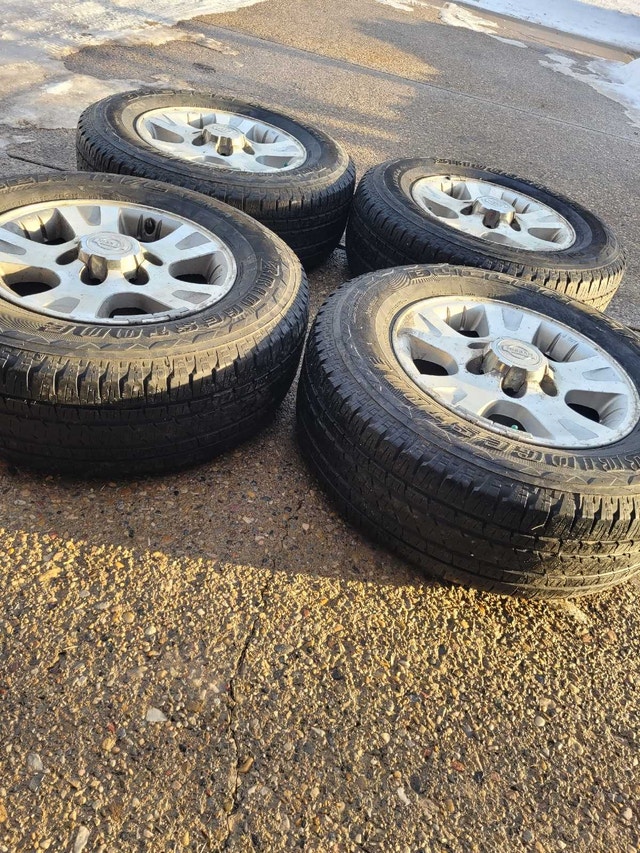 Nissan Pathfinder 16 Inch Rims 255/65/16 All Season Tires - photo 4