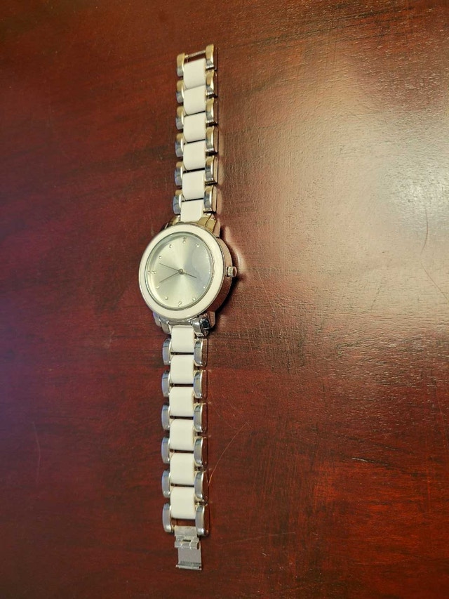 New Women's White Diamond Fashion Watch - photo 4