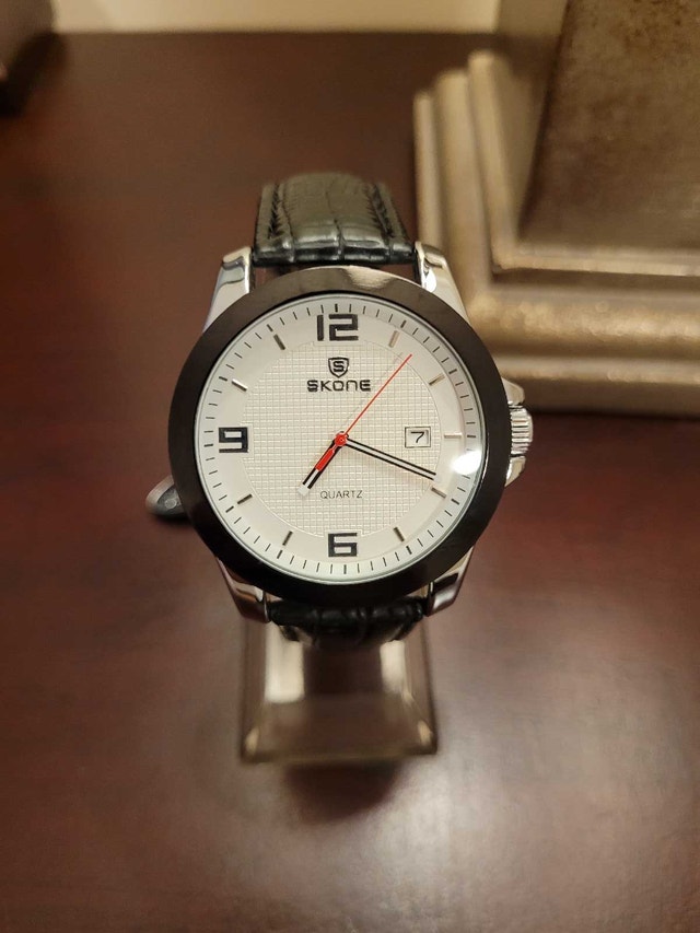 Brand New Skone Black and Silver Quartz Men's Watch