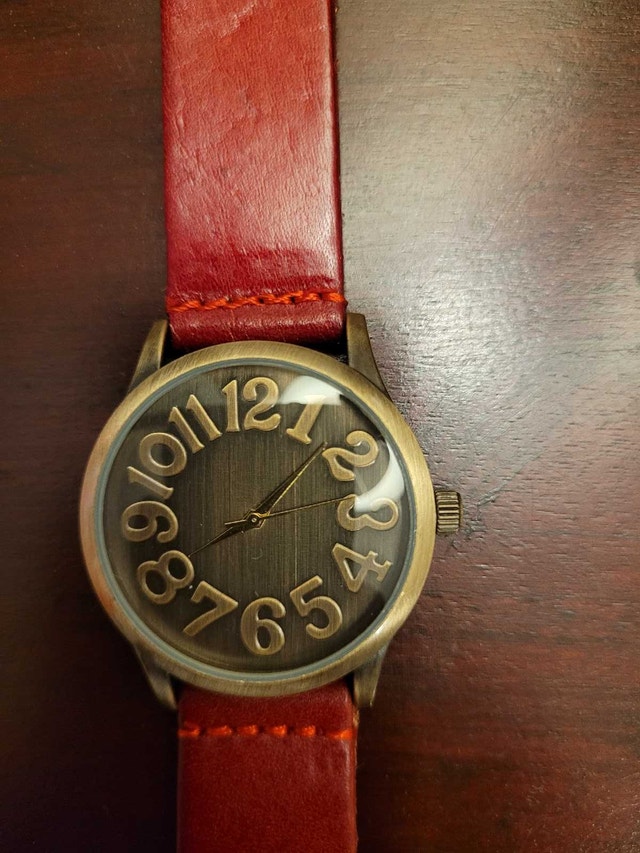 Brand New Vintage Style Unisex Watch with Red Leather Strap