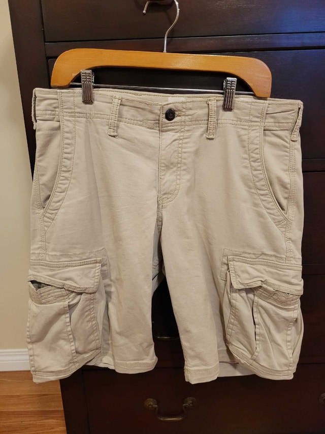 Brand New GAP Men's Tan Cargo Shorts Size 31