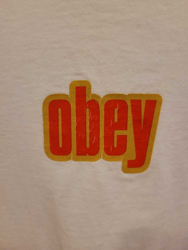 Vintage 1989 Obey Streetwear White Tee Box  Logo Size Medium - photo 4