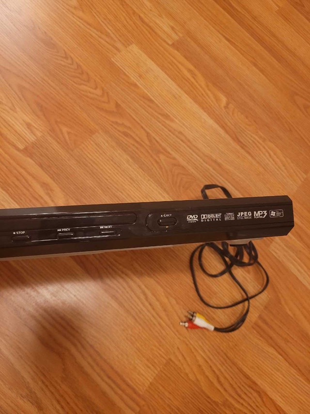Insignia NS-FS DVD Player - photo 4