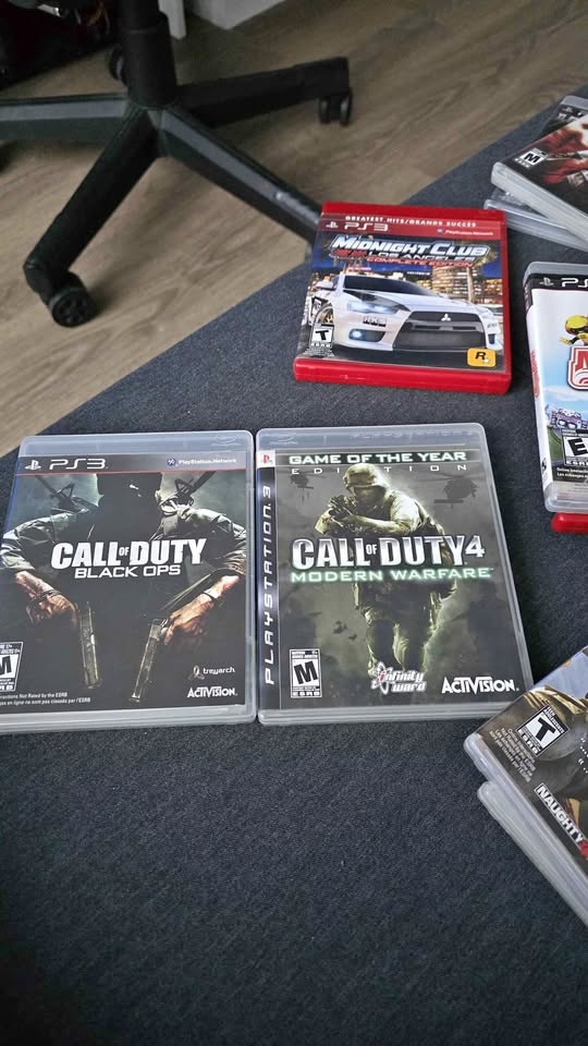 CoD black ops and modern warfare