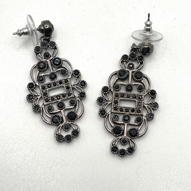 Gorgeous NEW Art Deco style pierced earrings